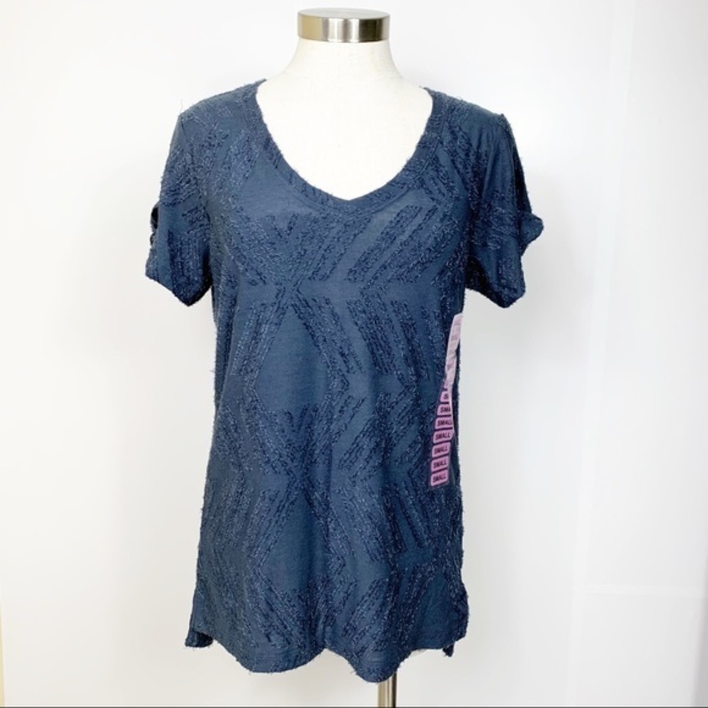 Peace & Pearls Eyelash Blue/Grey Tee‎ Shirt Small